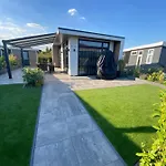 Ferienhaus Luxus Cube Am Mit Schwimmbad In Nl