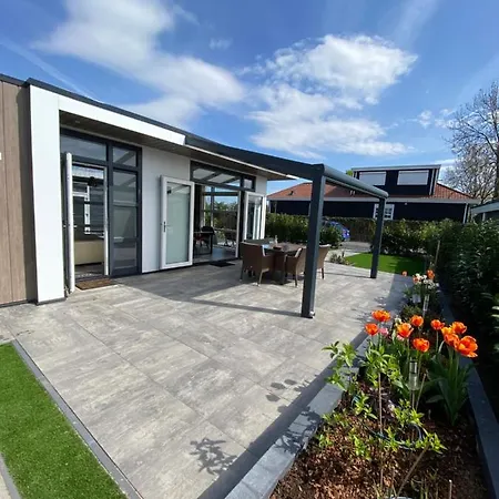 Luxus Cube Am Mit Schwimmbad In Nl Holiday home
