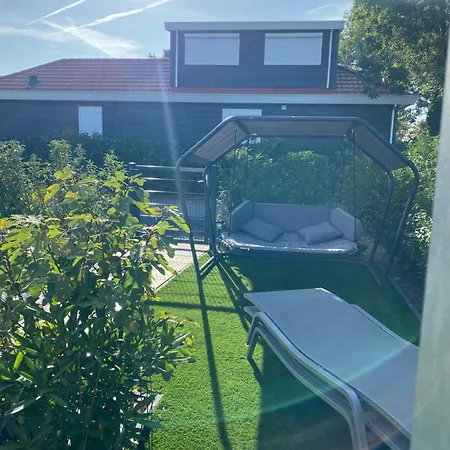 Luxus Cube Am Mit Schwimmbad In Nl *