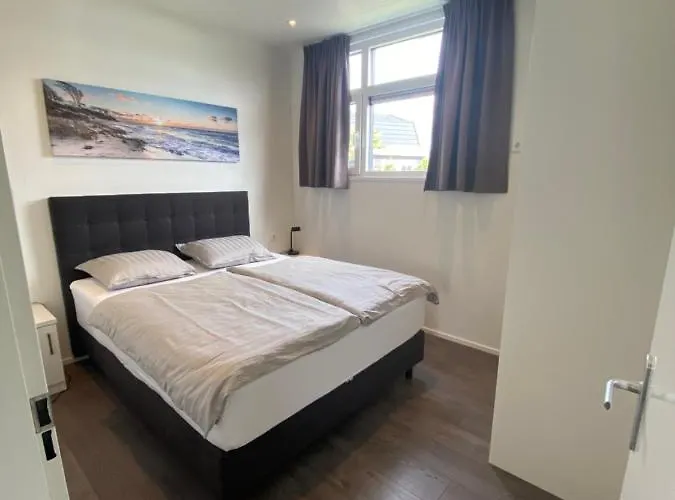 Luxus Cube Am Mit Schwimmbad In Nl Дом отдыха Lathum