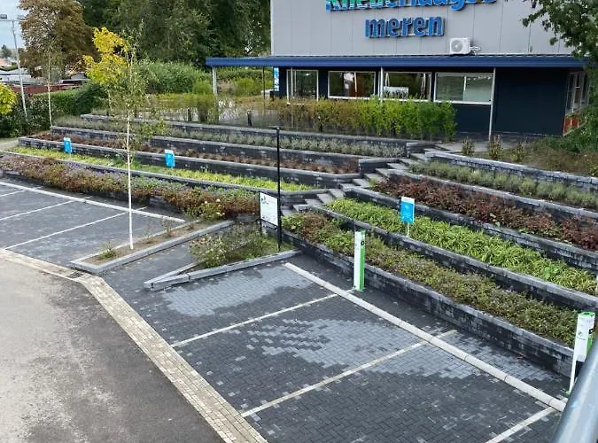 Luxus Cube Am Mit Schwimmbad In Nl Lathum