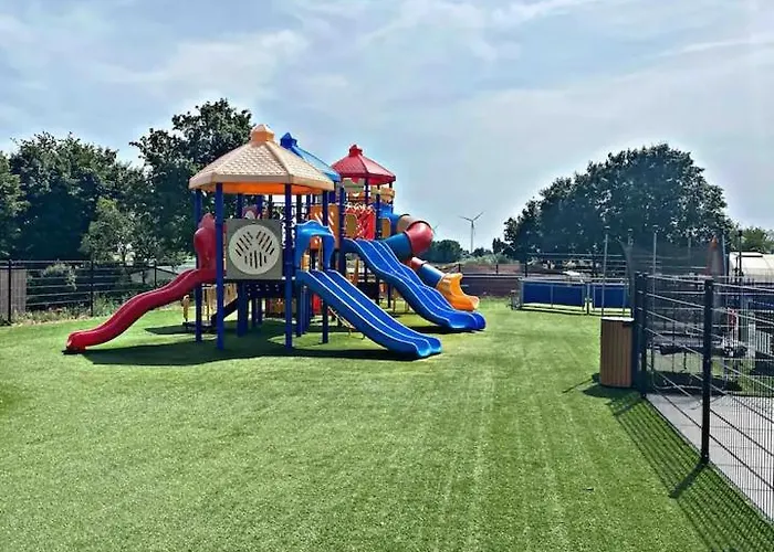 Дом отдыха Luxus Cube Am Mit Schwimmbad In Nl *