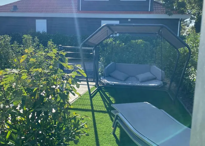 Luxus Cube Am Mit Schwimmbad In Nl *