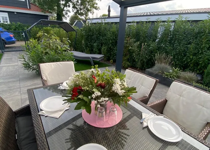 度假居 Luxus Cube Am Mit Schwimmbad In Nl