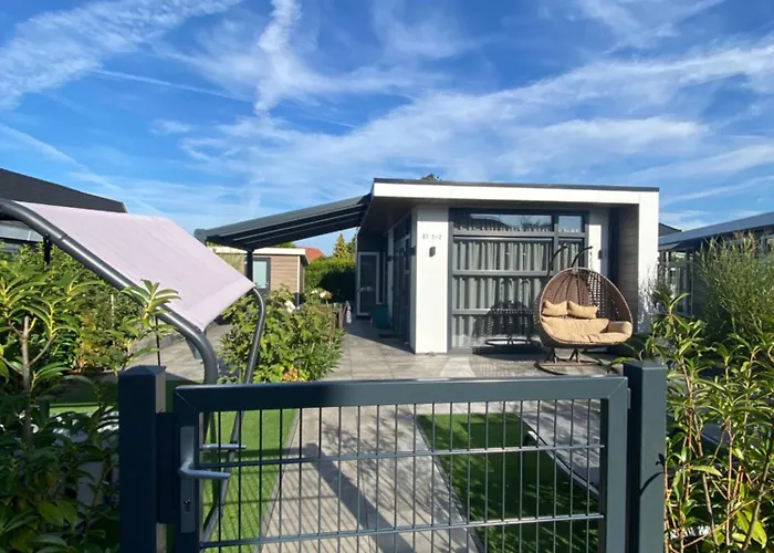 Luxus Cube Am Mit Schwimmbad In Nl Semesterbostad *