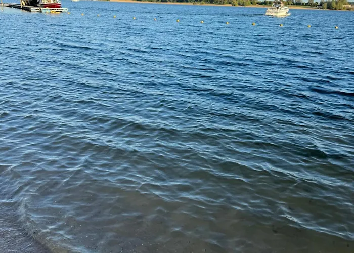 Дом отдыха Luxus Cube Am Mit Schwimmbad In Nl *